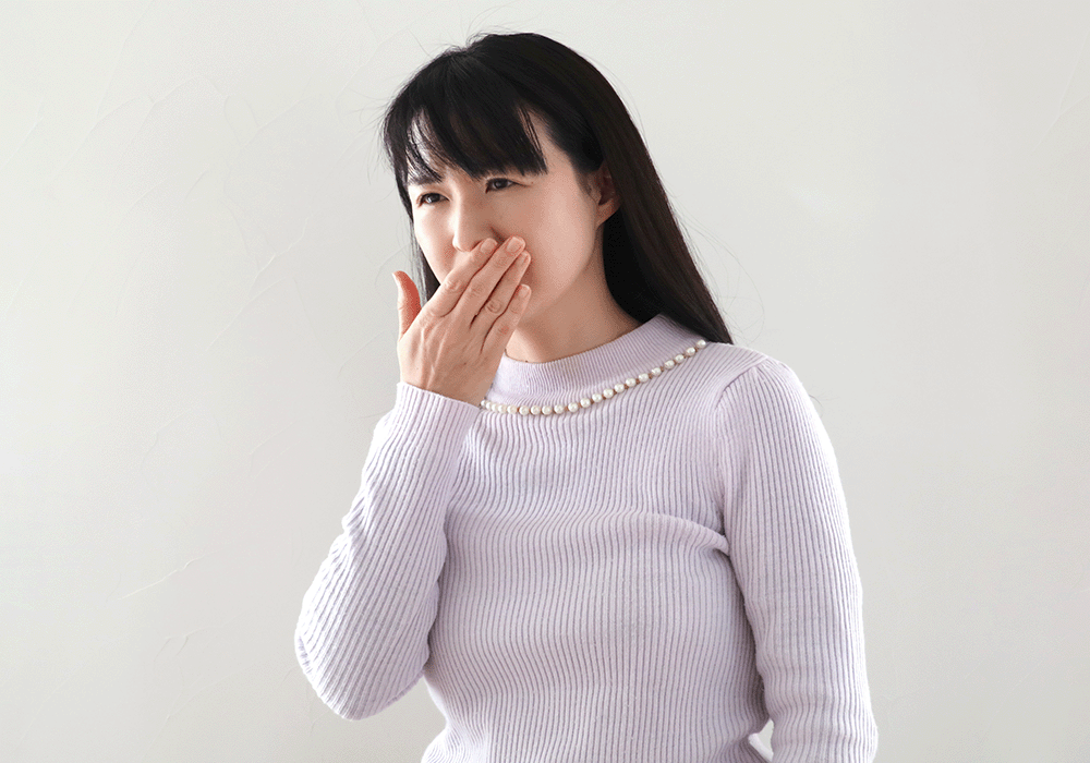 口臭が気になる女性